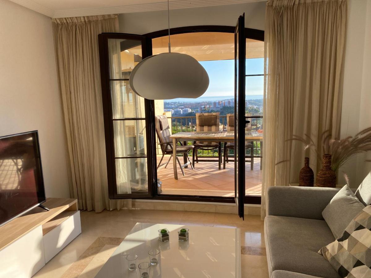 Huge Rooftop Solarium With See View - 3 Rooms เบนาบีส ภายนอก รูปภาพ